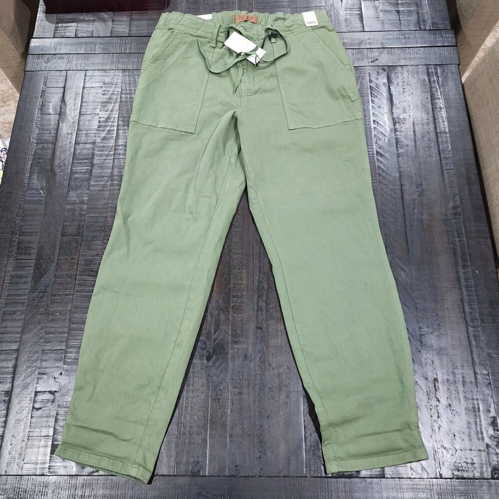 NEW WITH TAGS JUDY BLUE HIGH WAIST GREEN JOGGERS-SIZE 13/31